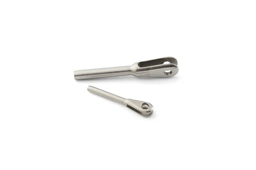 Clevis fork end fitting